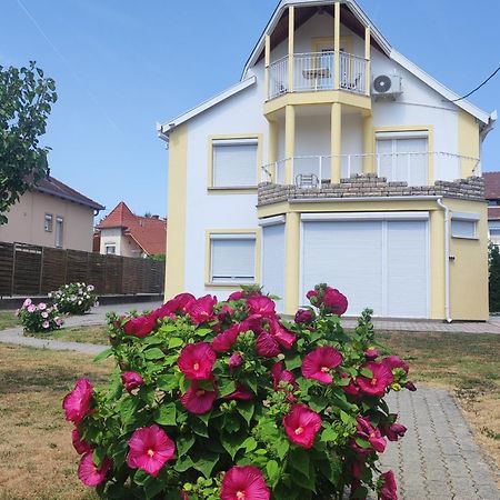 Villa Vanilia Keszthely Exterior photo