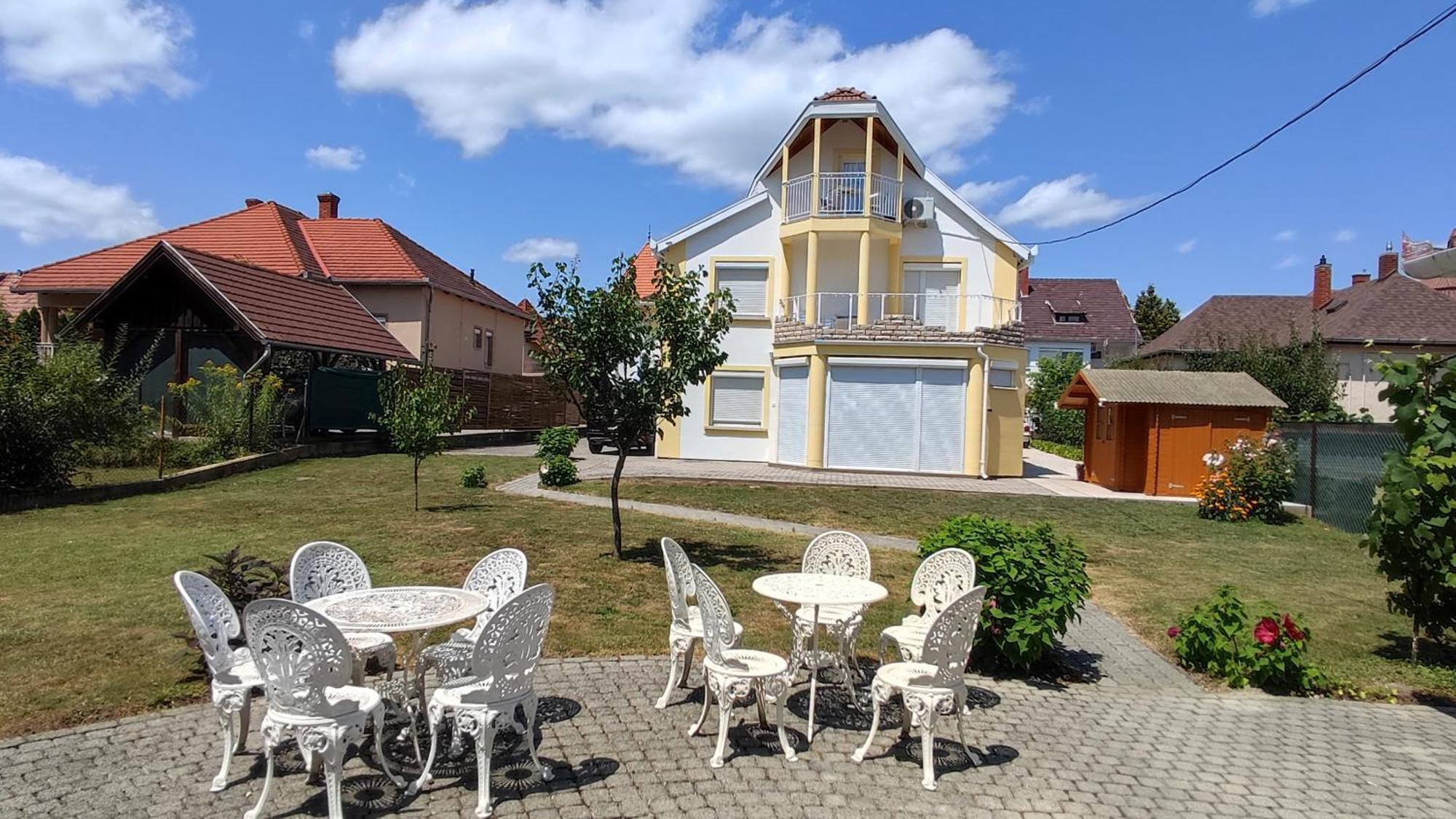 Villa Vanilia Keszthely Exterior photo