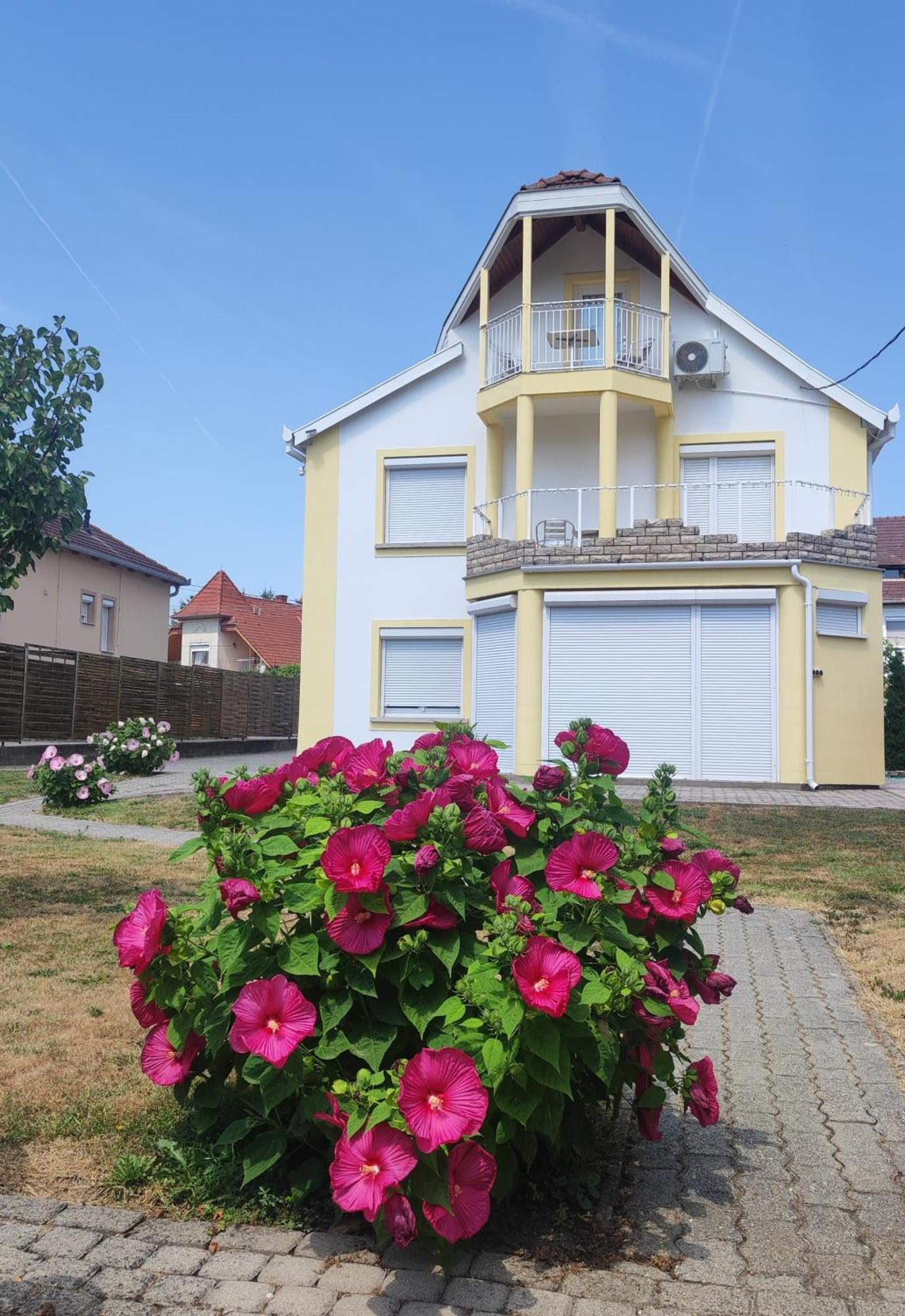 Villa Vanilia Keszthely Exterior photo